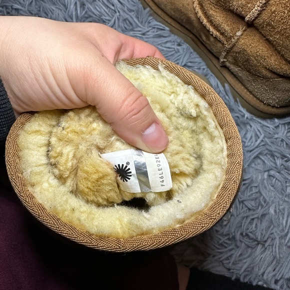 2 Pairs of UGG Boots - Picture 3 of 14